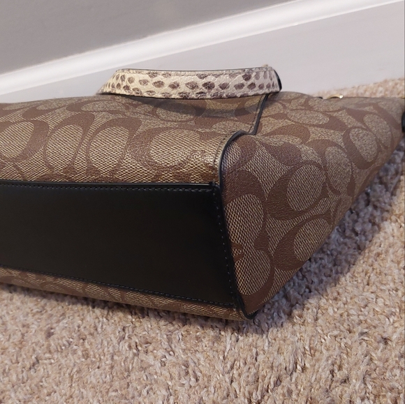 COACH Prairie Satchel Colorblock Signature Canvas Convertible Bag - Picture 6 of 16